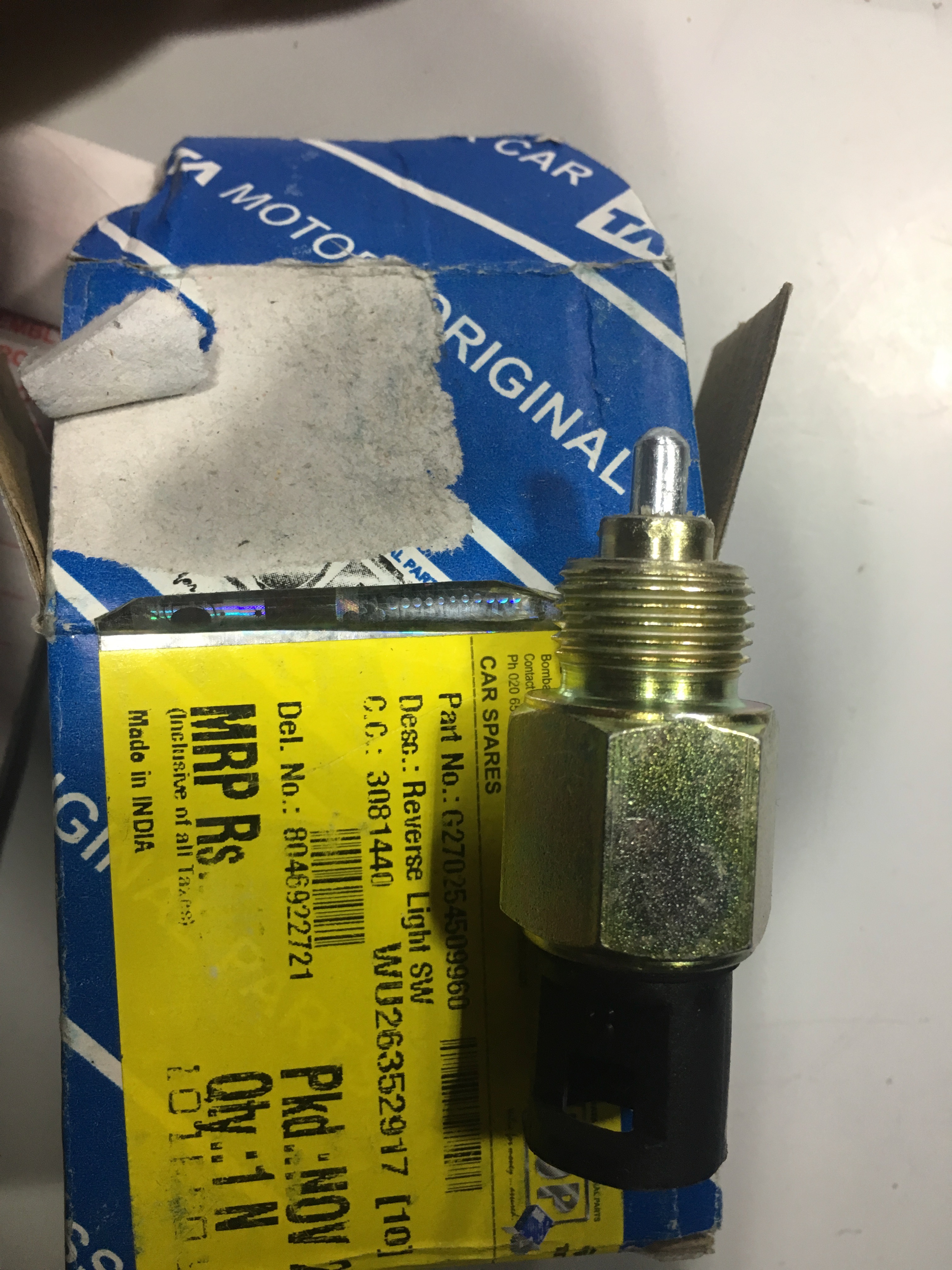 REV. LIGHT SWITCH - Part No: 270254509960 - TATA INDICA REV. LIGHT SWITCH 270254509960 STOCKID 764 - Photo