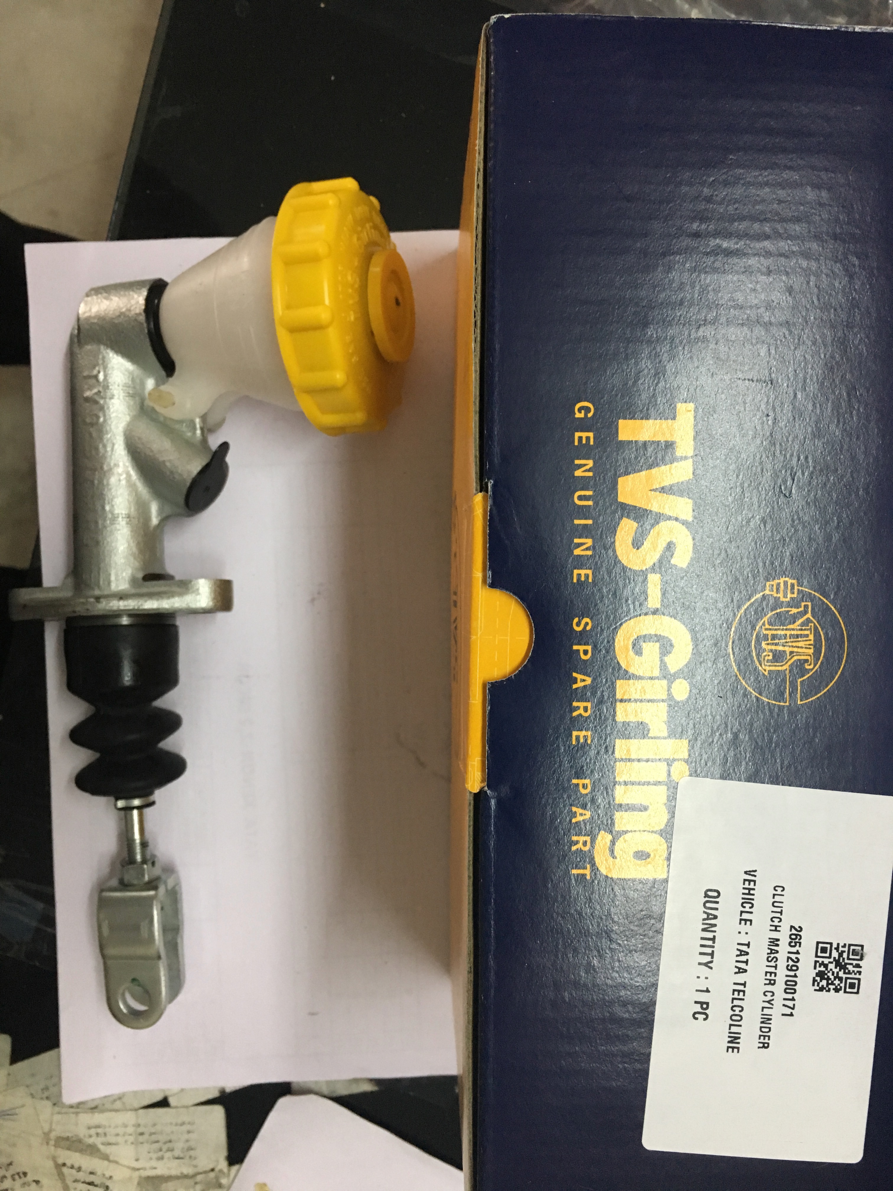 CLUTCH MASTER CYLINDER - Part No: 265129100171 - TATA TELCOLINE CLUTCH MASTER CYLINDER 265129100171 STOCKID 804 - Photo