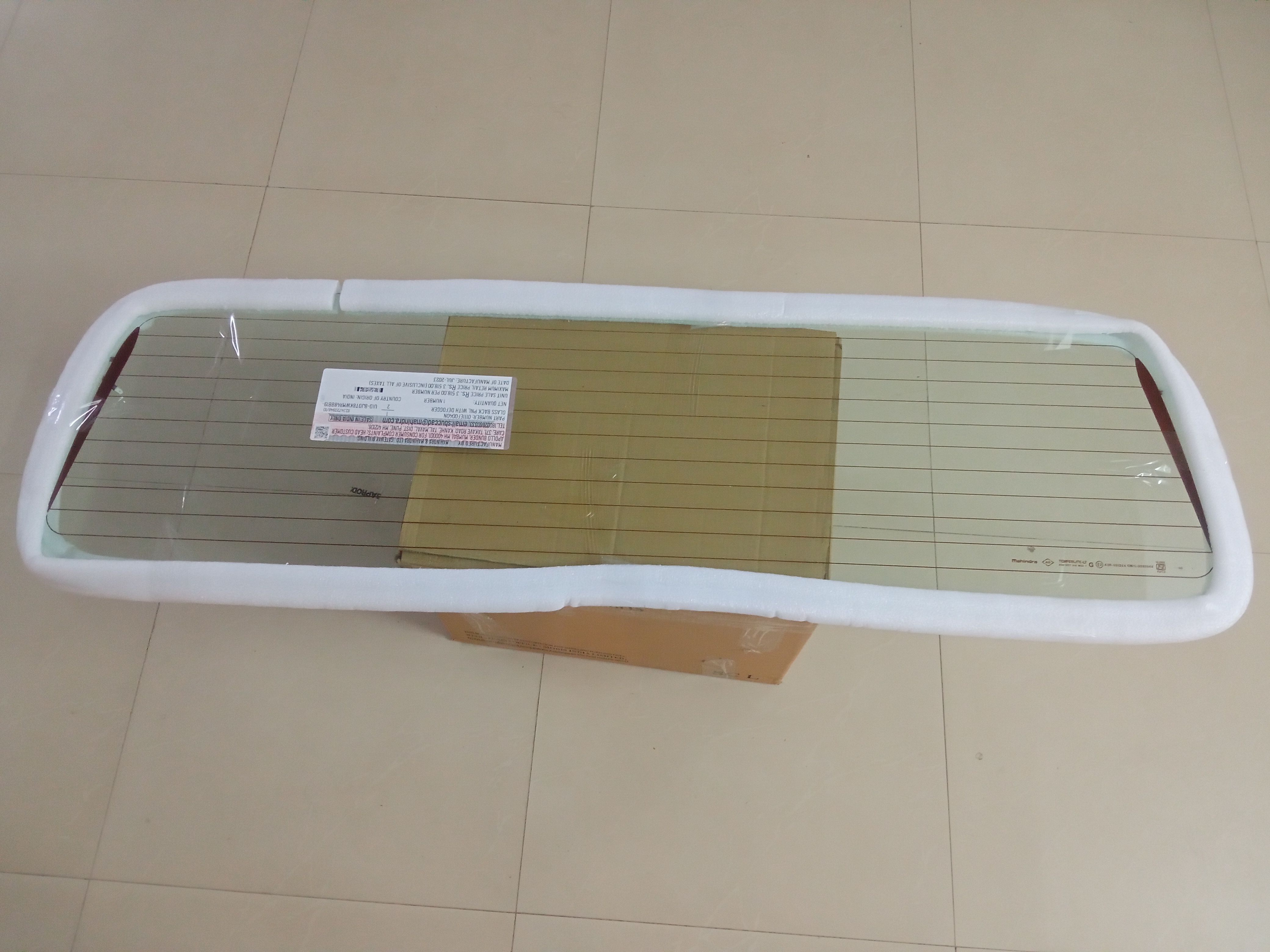 MAHINDRA SCORPIO GLASS BACK PNL WITH DEFOGGER 0111EF0040N STOCKID 2417