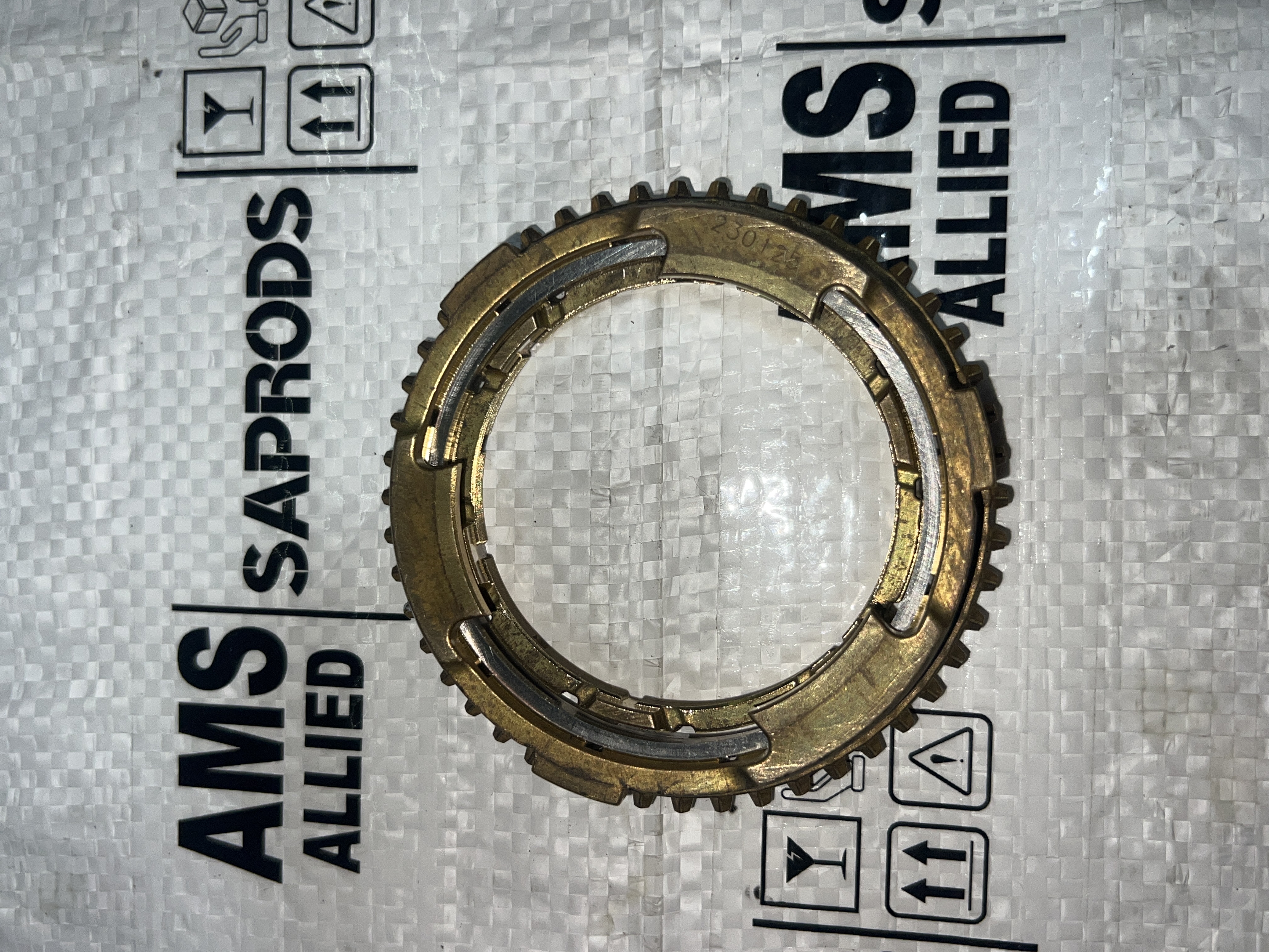MAHINDRA XUV 700 Synchronizer assembly 0703EAK01900N STOCKID 3102