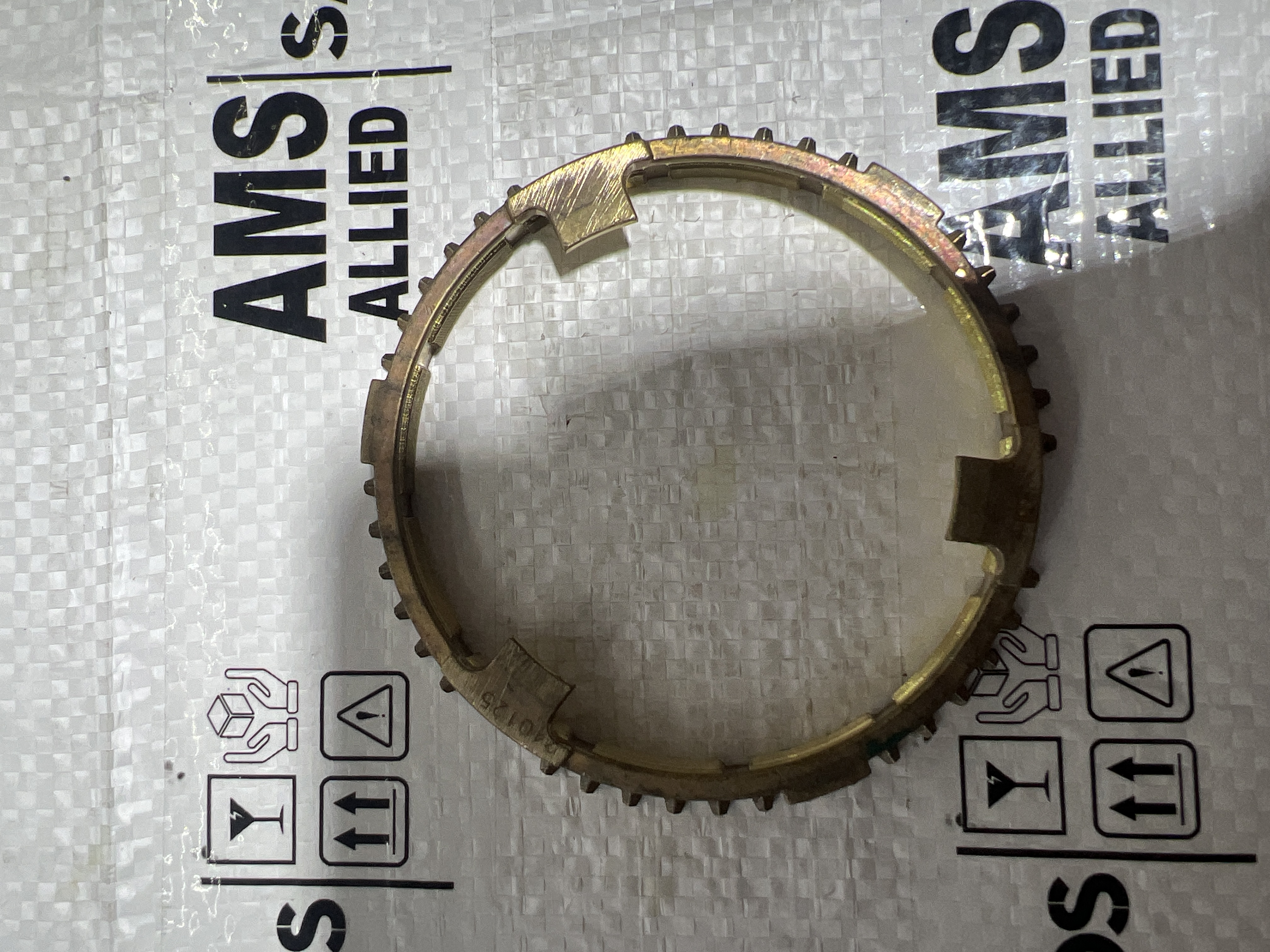 MAHINDRA TUV 300 Synchronizer outer first second 0703EAD01391N STOCKID 3146