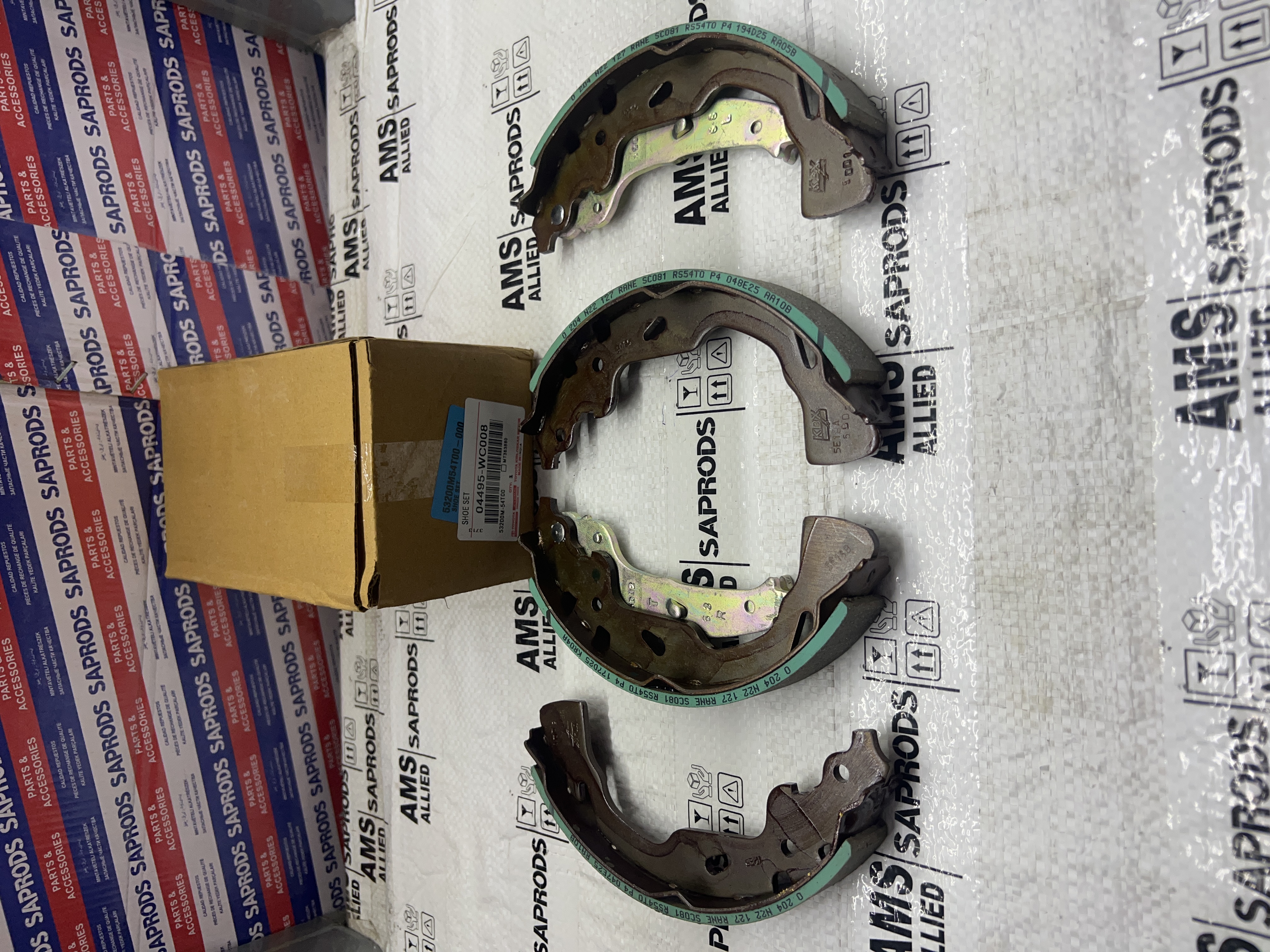 TOYOTA TAISOR SHOE KIT REAR BRAKE 04495WC008 STOCKID 3183