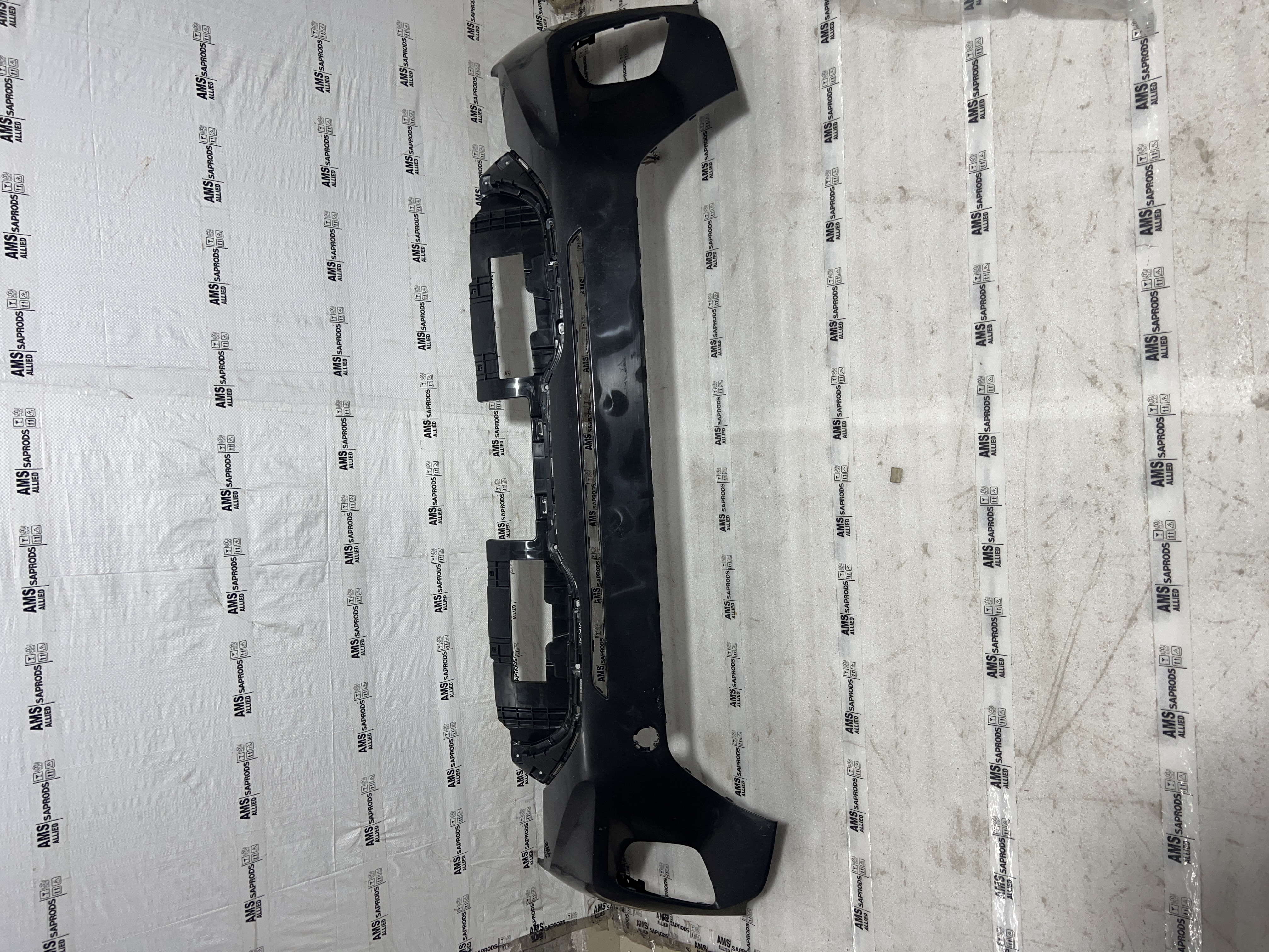 KIA SONET FRONT BUMPER UPPER 86511CC000 STOCKID 3214