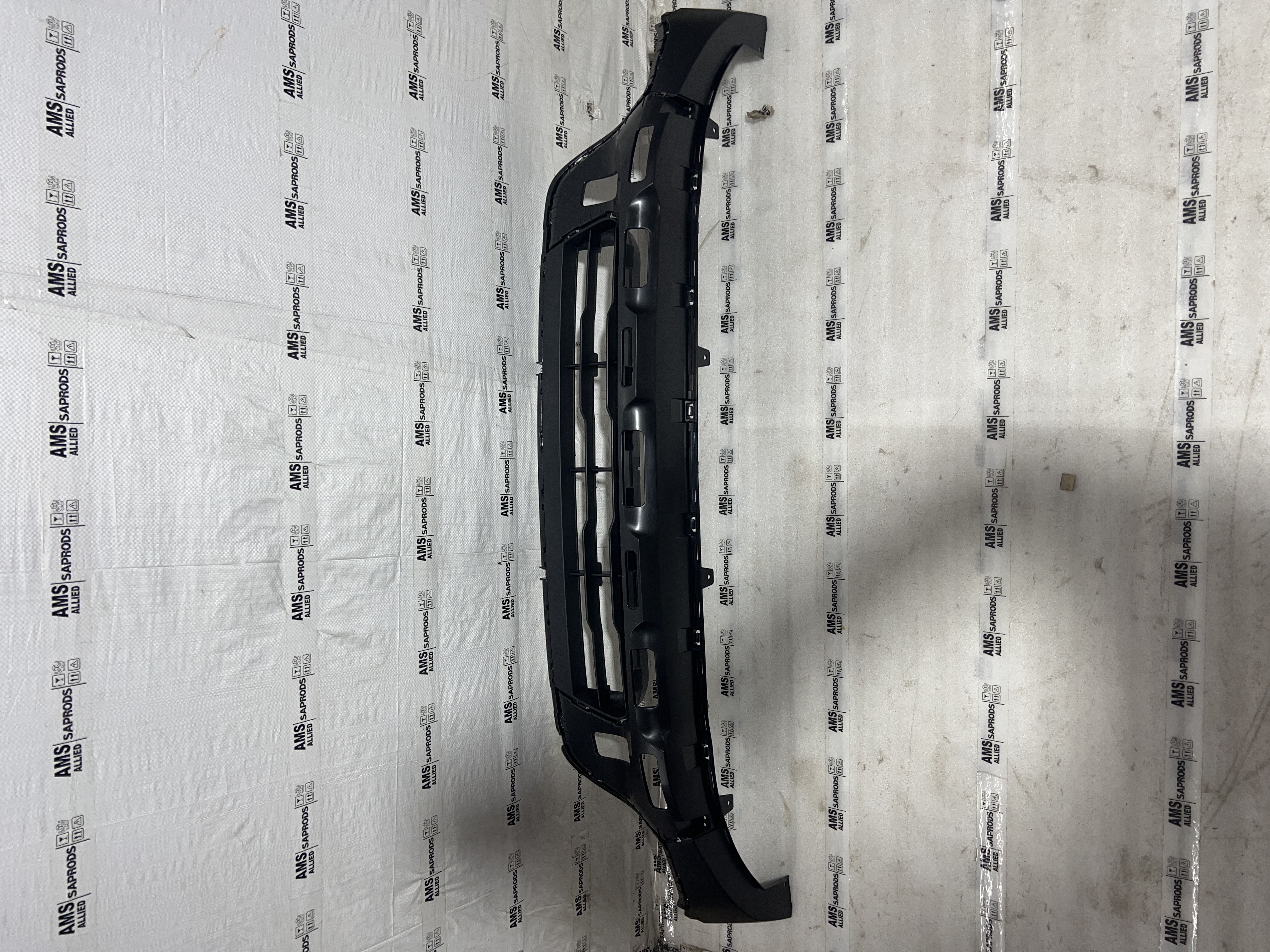 KIA SONET FRONT BUMPER LOWER 86512CC000BKL STOCKID 3215