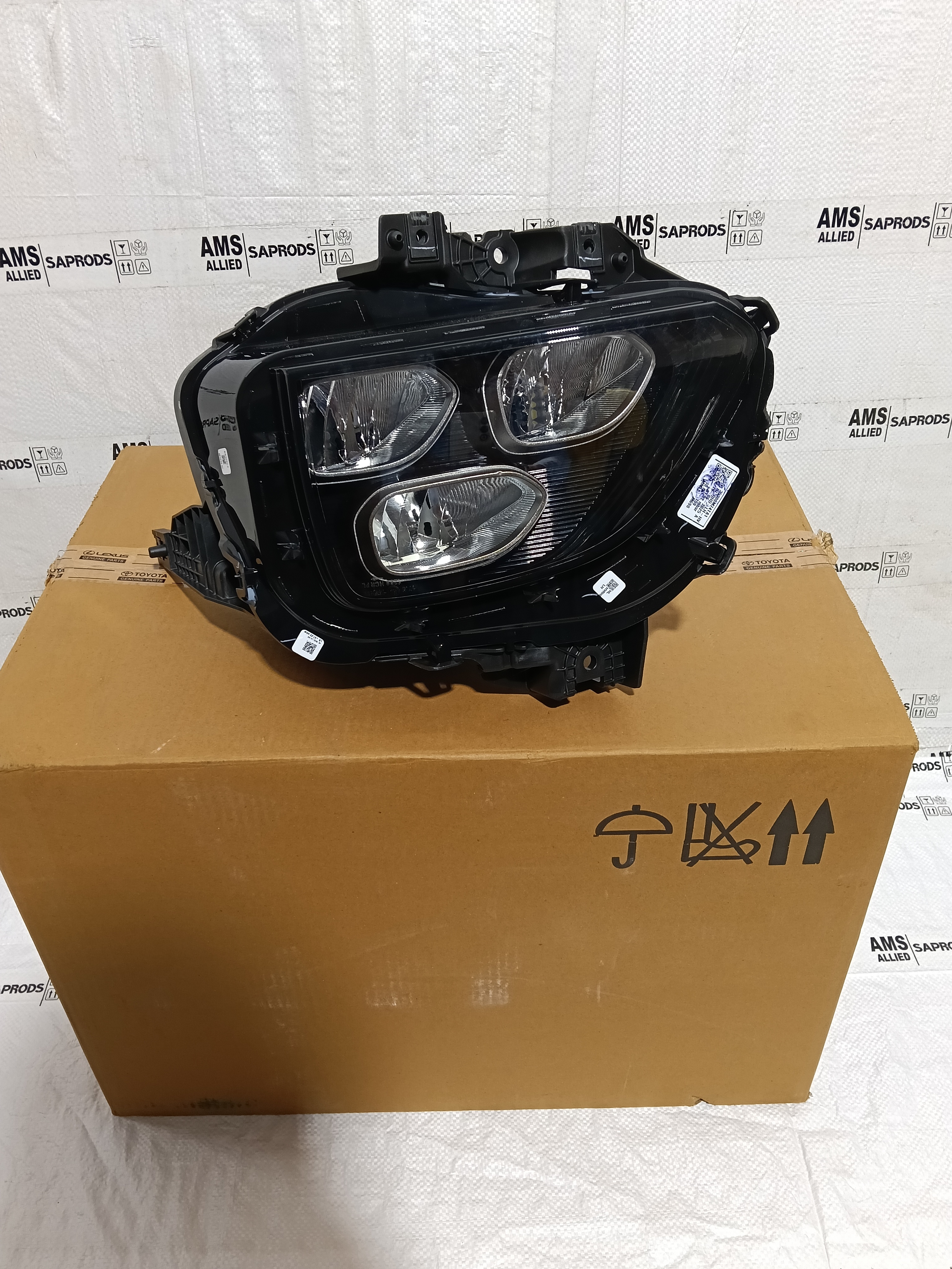 TOYOTA TAISOR HEAD LAMP ASSY LH 81150WC025 STOCKID 3259