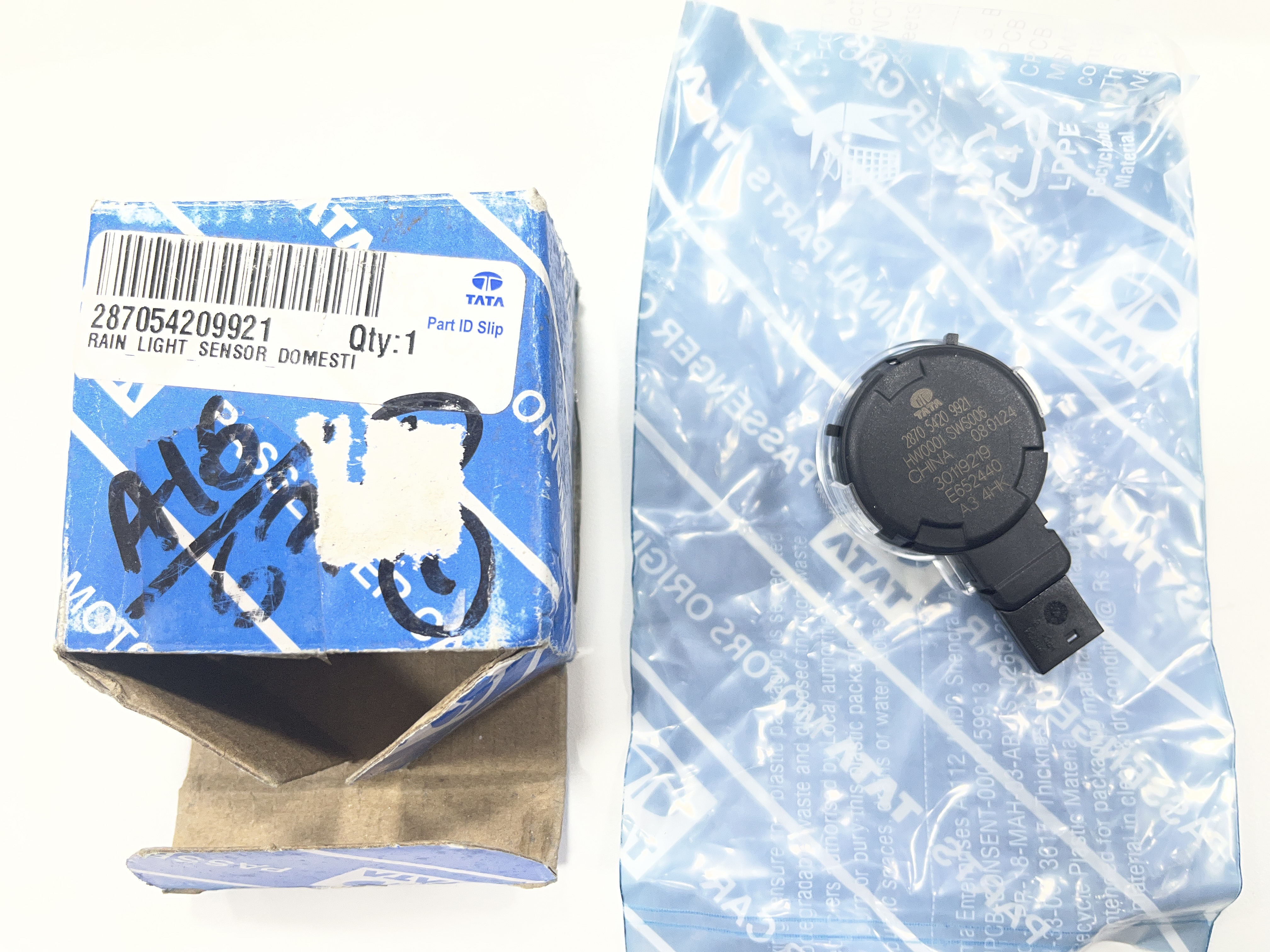 RAIN_LIGHT_SENSOR_DOMESTIC_M/S_VALEO - Part No: 287054209921 - Photo