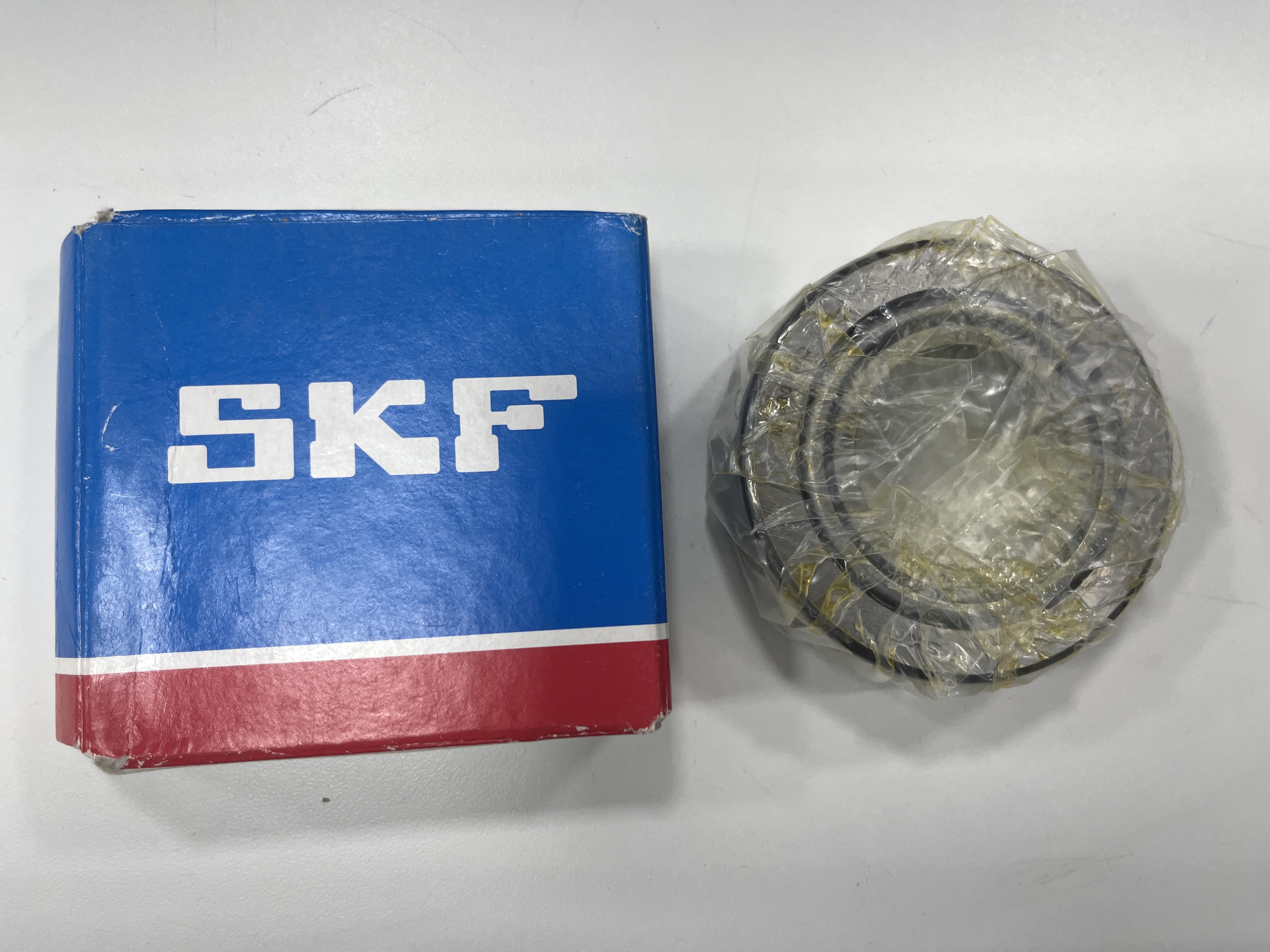 KIT BRG (PINION OUTER) - Part No: 266335703112 - Photo
